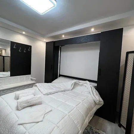 On Myslym Shyri Appartement