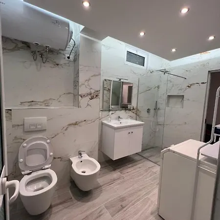 On Myslym Shyri Apartment